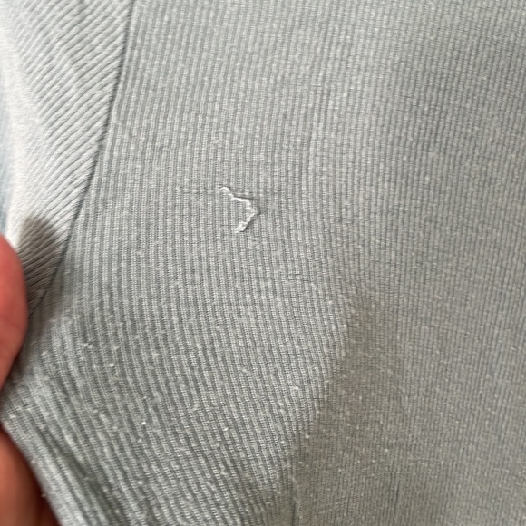 Aritzia Wilfred mock neck - Picture 4 of 4